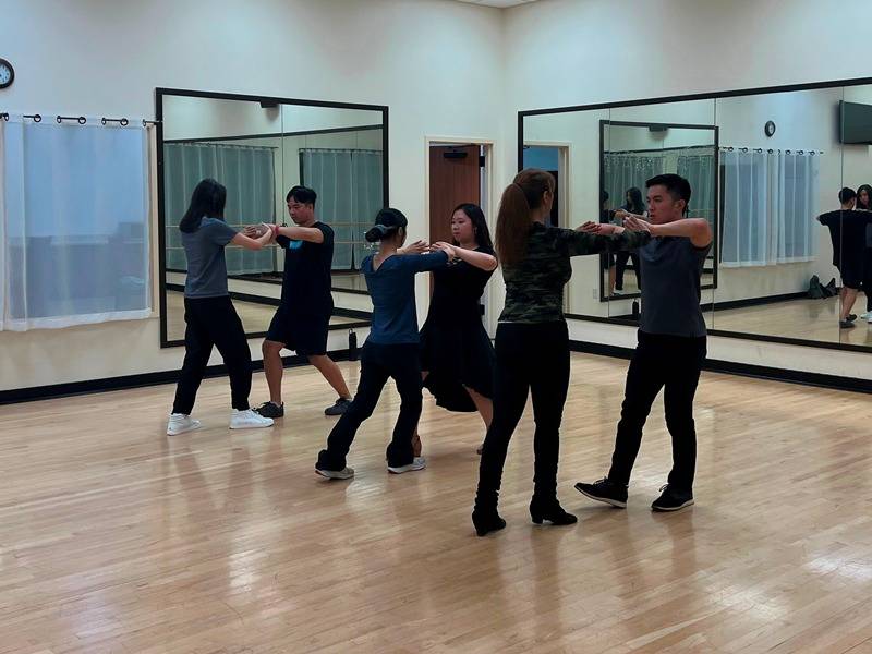 Adult DanceSport (Ballroom and Latin) dance class in Houston - learning Foxtrot