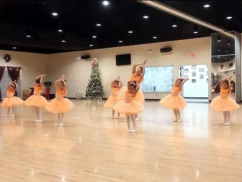 Holiday Dance Showcase ballet performance